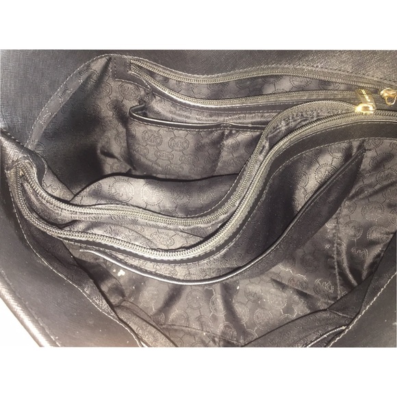 💕❤️😍MAKE AN OFFER! MICHAEL KORS BLACK TOTE😍❤️💕 - Picture 2 of 6